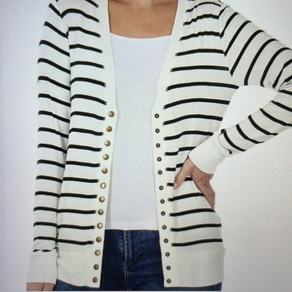 Only 1 remaining  XL 🔥Zenanna Soft Stripped long sleeve cardigan - Picture 3 of 3